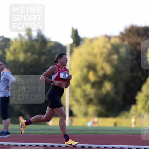 08.08.2026 - Nacht der Zehner Michael Strokosch http://msf.ph/oto/9930310 08.08.2026 19:40:43 Laufen 69 meine-sportfotos.de