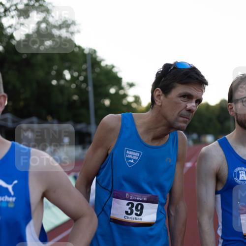 08.08.2026 - Nacht der Zehner Michael Strokosch http://msf.ph/oto/9930612 08.08.2026 20:22:26 Laufen 10, 39 meine-sportfotos.de