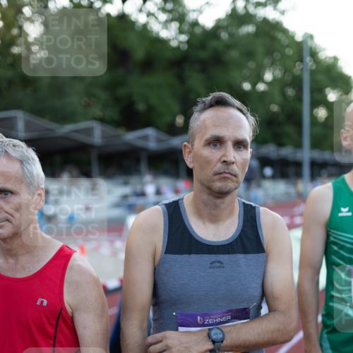 08.08.2026 - Nacht der Zehner Michael Strokosch http://msf.ph/oto/9930623 08.08.2026 20:22:31 Laufen 10, 44, 10, 00, 0 meine-sportfotos.de