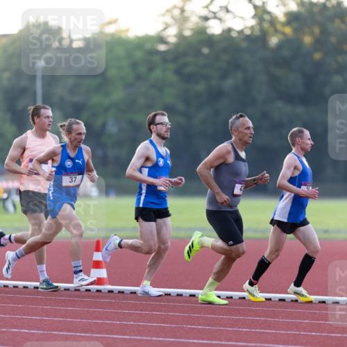 08.08.2026 - Nacht der Zehner Michael Strokosch http://msf.ph/oto/9930730 08.08.2026 20:30:03 Laufen 42, 37 meine-sportfotos.de
