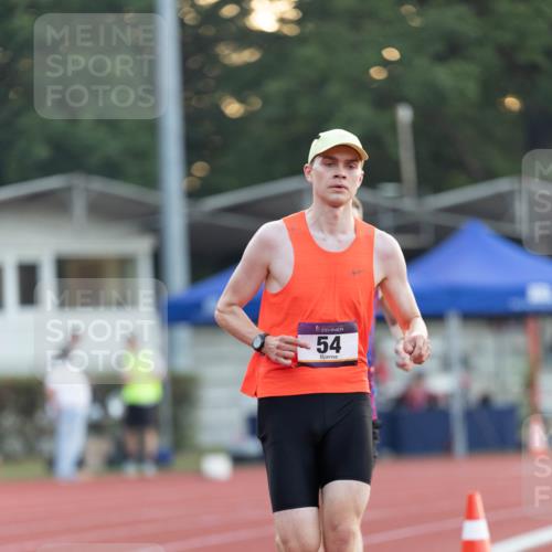 08.08.2026 - Nacht der Zehner Michael Strokosch http://msf.ph/oto/9930807 08.08.2026 20:31:57 Laufen 54 meine-sportfotos.de
