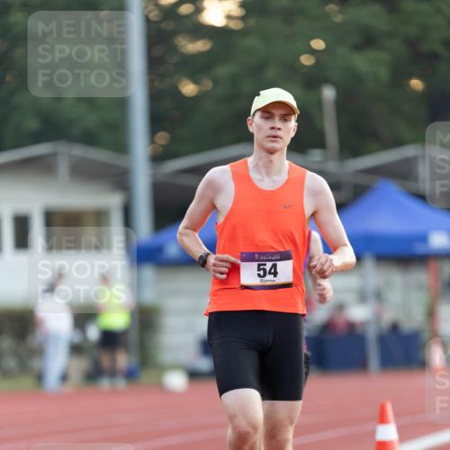 08.08.2026 - Nacht der Zehner Michael Strokosch http://msf.ph/oto/9930808 08.08.2026 20:31:57 Laufen 54 meine-sportfotos.de