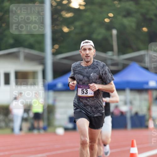 08.08.2026 - Nacht der Zehner Michael Strokosch http://msf.ph/oto/9930811 08.08.2026 20:32:01 Laufen 53, 25 meine-sportfotos.de