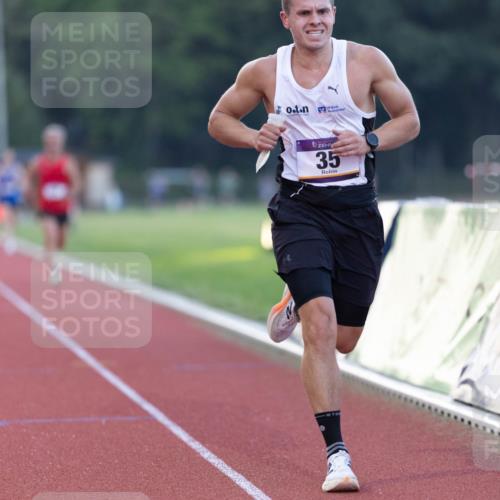 08.08.2026 - Nacht der Zehner Michael Strokosch http://msf.ph/oto/9930881 08.08.2026 20:47:10 Laufen 10, 35 meine-sportfotos.de