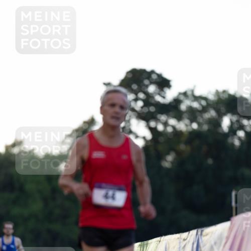 08.08.2026 - Nacht der Zehner Michael Strokosch http://msf.ph/oto/9930882 08.08.2026 20:47:15 Laufen 44 meine-sportfotos.de