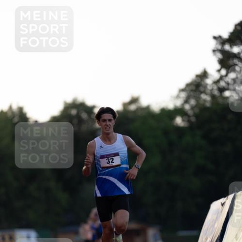 08.08.2026 - Nacht der Zehner Michael Strokosch http://msf.ph/oto/9930895 08.08.2026 20:47:27 Laufen 38, 32 meine-sportfotos.de