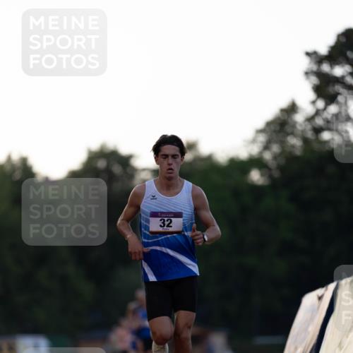 08.08.2026 - Nacht der Zehner Michael Strokosch http://msf.ph/oto/9930900 08.08.2026 20:47:28 Laufen 32 meine-sportfotos.de