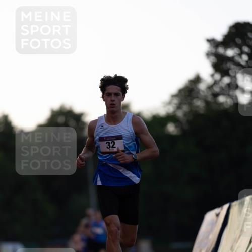 08.08.2026 - Nacht der Zehner Michael Strokosch http://msf.ph/oto/9930904 08.08.2026 20:47:28 Laufen 32 meine-sportfotos.de