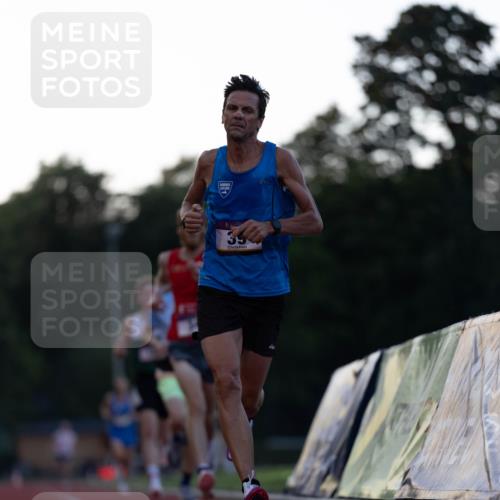 08.08.2026 - Nacht der Zehner Michael Strokosch http://msf.ph/oto/9930930 08.08.2026 20:47:49 Laufen 39 meine-sportfotos.de