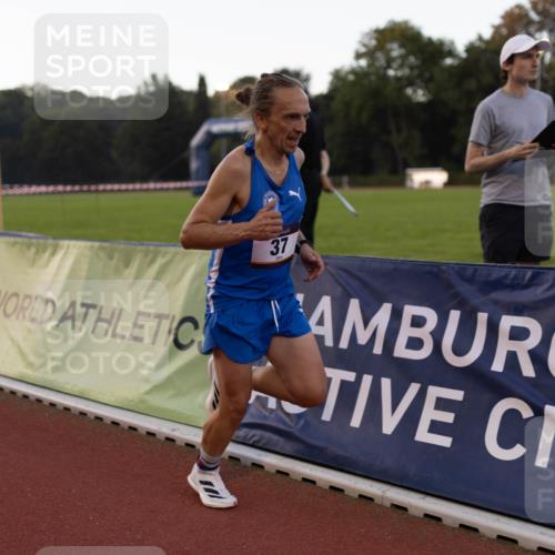 08.08.2026 - Nacht der Zehner Michael Strokosch http://msf.ph/oto/9930979 08.08.2026 20:51:19 Laufen 37 meine-sportfotos.de