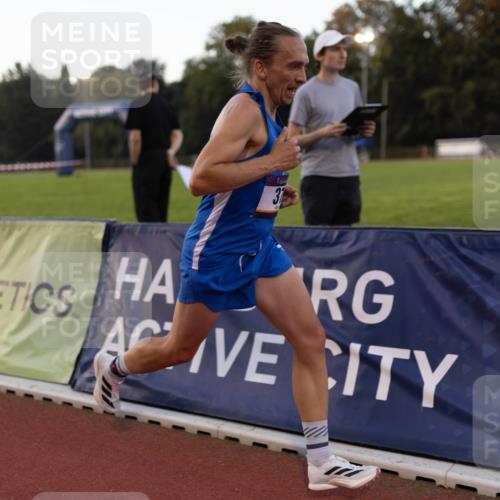 08.08.2026 - Nacht der Zehner Michael Strokosch http://msf.ph/oto/9930982 08.08.2026 20:51:19 Laufen 3 meine-sportfotos.de
