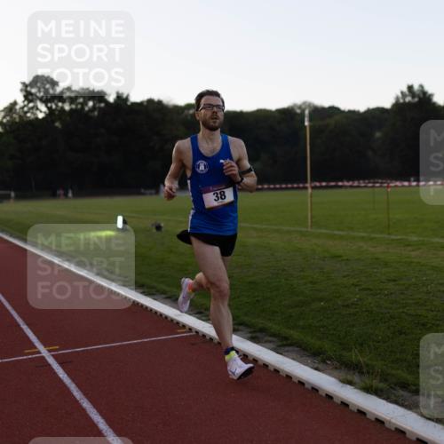 08.08.2026 - Nacht der Zehner Michael Strokosch http://msf.ph/oto/9930991 08.08.2026 20:52:04 Laufen 38 meine-sportfotos.de
