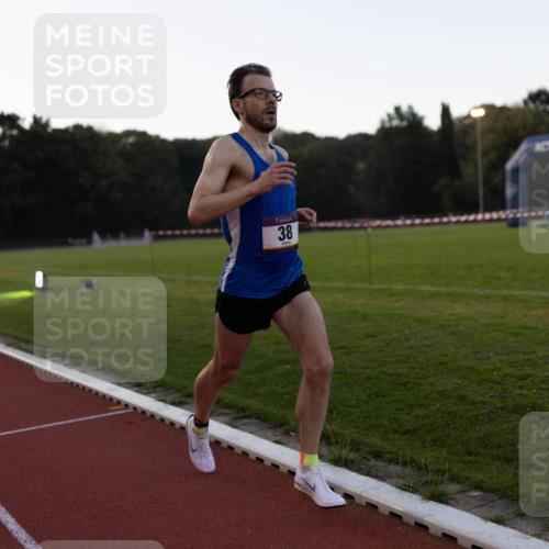 08.08.2026 - Nacht der Zehner Michael Strokosch http://msf.ph/oto/9930996 08.08.2026 20:52:05 Laufen 38 meine-sportfotos.de