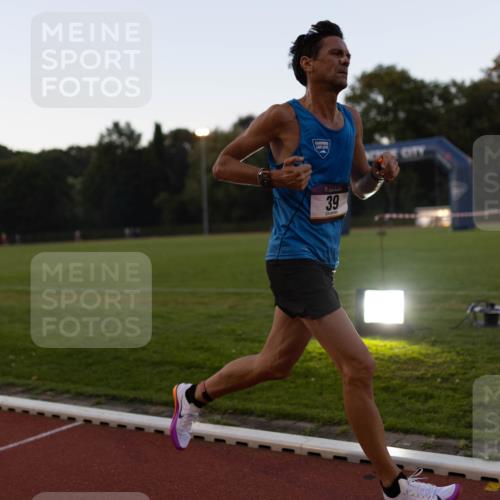 08.08.2026 - Nacht der Zehner Michael Strokosch http://msf.ph/oto/9931022 08.08.2026 20:52:38 Laufen 39 meine-sportfotos.de