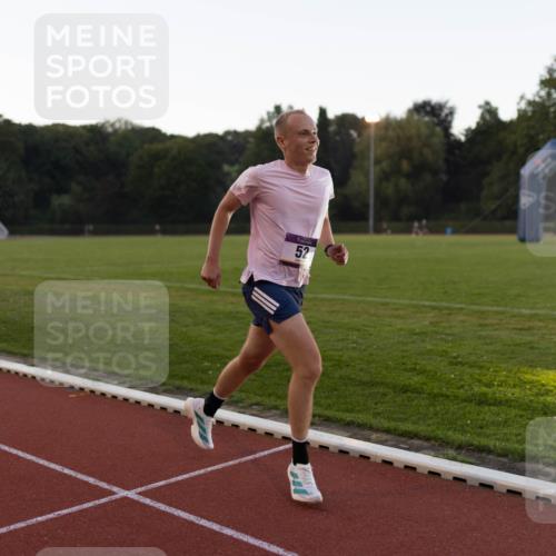 08.08.2026 - Nacht der Zehner Michael Strokosch http://msf.ph/oto/9931026 08.08.2026 20:52:50 Laufen 52 meine-sportfotos.de