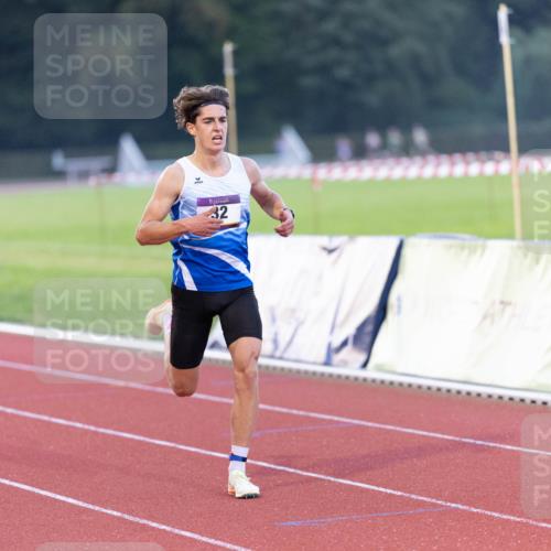 08.08.2026 - Nacht der Zehner Michael Strokosch http://msf.ph/oto/9931044 08.08.2026 20:55:49 Laufen 32 meine-sportfotos.de