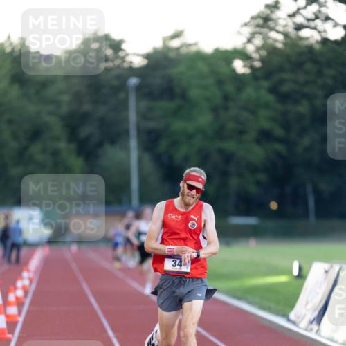 08.08.2026 - Nacht der Zehner Michael Strokosch http://msf.ph/oto/9931062 08.08.2026 20:56:10 Laufen 34 meine-sportfotos.de