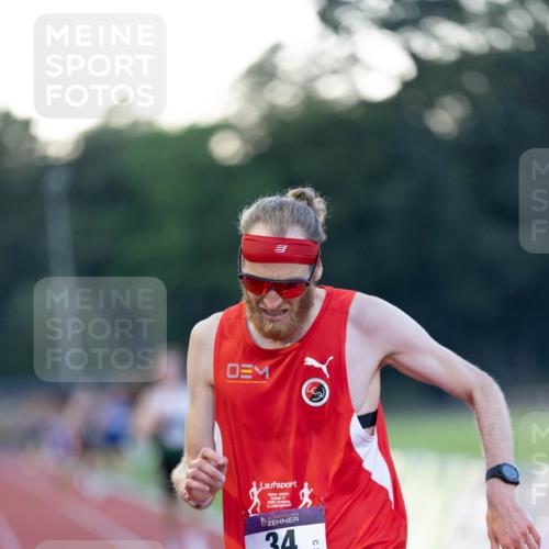 08.08.2026 - Nacht der Zehner Michael Strokosch http://msf.ph/oto/9931069 08.08.2026 20:56:12 Laufen 04, 26714, 10, 34, 28 meine-sportfotos.de