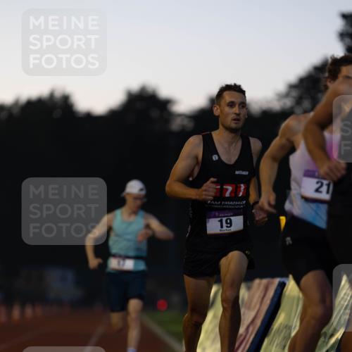 08.08.2026 - Nacht der Zehner Michael Strokosch http://msf.ph/oto/9931205 08.08.2026 21:21:03 Laufen 19, 21 meine-sportfotos.de