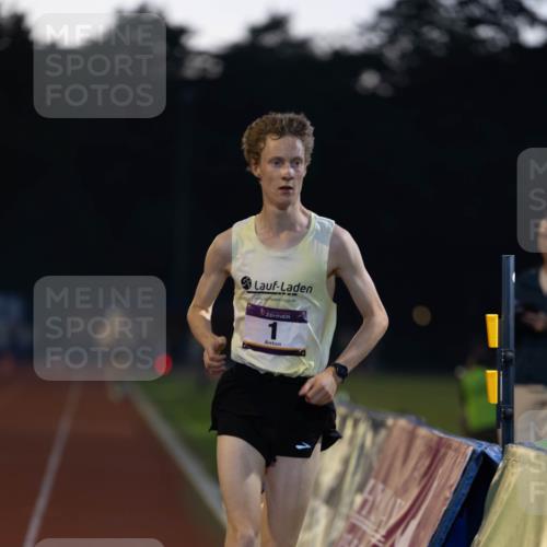 08.08.2026 - Nacht der Zehner Michael Strokosch http://msf.ph/oto/9931214 08.08.2026 21:21:54 Laufen  meine-sportfotos.de