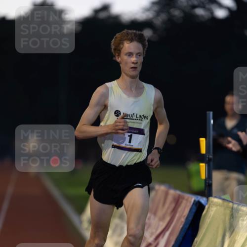 08.08.2026 - Nacht der Zehner Michael Strokosch http://msf.ph/oto/9931215 08.08.2026 21:21:55 Laufen 1 meine-sportfotos.de