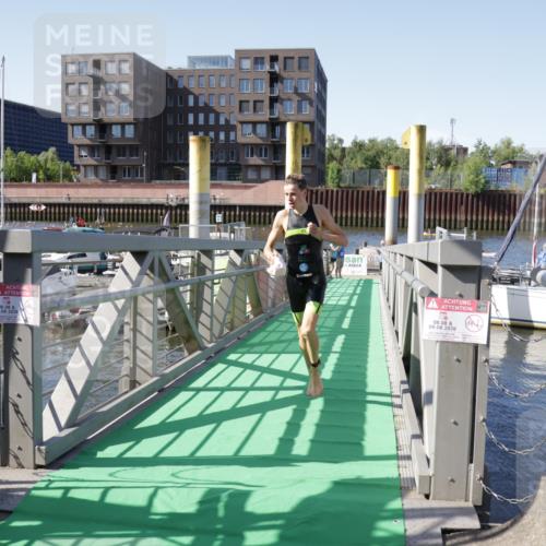 09.08.2026 - GEWOBA Citytriathlon Bremen Yannick Fuchs http://msf.ph/oto/9931435 09.08.2026 10:09:22 Schwimmen 365 meine-sportfotos.de