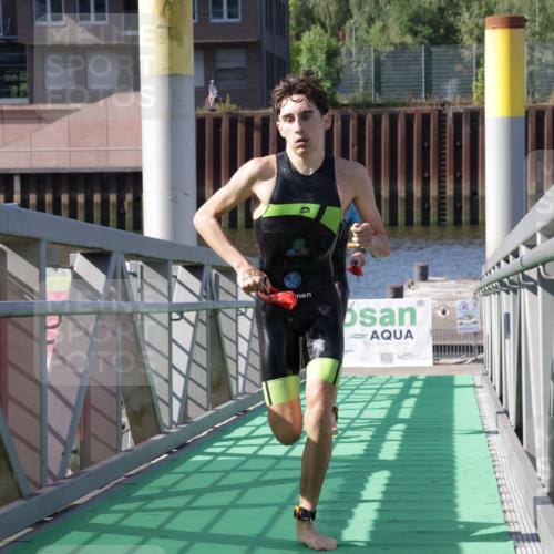 09.08.2026 - GEWOBA Citytriathlon Bremen Yannick Fuchs http://msf.ph/oto/9931452 09.08.2026 10:09:47 Schwimmen 280, 282, 285, 306 meine-sportfotos.de