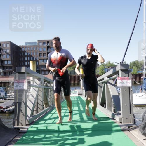 09.08.2026 - GEWOBA Citytriathlon Bremen Yannick Fuchs http://msf.ph/oto/9931532 09.08.2026 10:13:29 Schwimmen 284, 286, 310, 387, 393 meine-sportfotos.de
