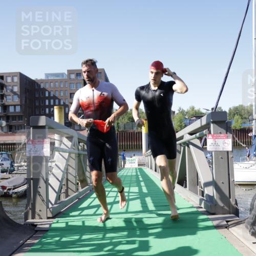 09.08.2026 - GEWOBA Citytriathlon Bremen Yannick Fuchs http://msf.ph/oto/9931533 09.08.2026 10:13:29 Schwimmen 284, 286, 310, 387, 393 meine-sportfotos.de