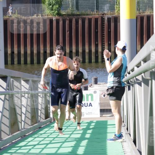 09.08.2026 - GEWOBA Citytriathlon Bremen Yannick Fuchs http://msf.ph/oto/9931537 09.08.2026 10:13:54 Schwimmen 323, 348 meine-sportfotos.de