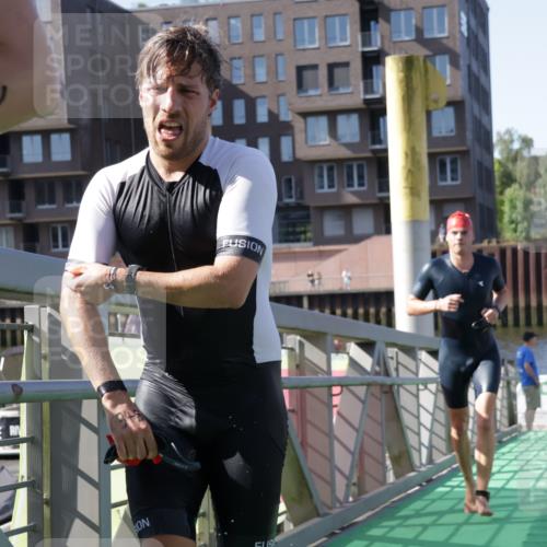 09.08.2026 - GEWOBA Citytriathlon Bremen Yannick Fuchs http://msf.ph/oto/9931546 09.08.2026 10:13:59 Schwimmen 291, 323, 336, 348 meine-sportfotos.de