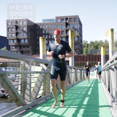 09.08.2026 - GEWOBA Citytriathlon Bremen Yannick Fuchs http://msf.ph/oto/9931551 09.08.2026 10:14:01 Schwimmen 291, 323, 336, 348 meine-sportfotos.de