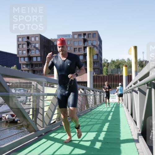 09.08.2026 - GEWOBA Citytriathlon Bremen Yannick Fuchs http://msf.ph/oto/9931553 09.08.2026 10:14:02 Schwimmen 291, 323, 336, 348 meine-sportfotos.de