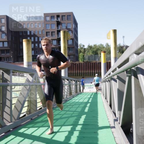 09.08.2026 - GEWOBA Citytriathlon Bremen Yannick Fuchs http://msf.ph/oto/9931560 09.08.2026 10:14:04 Schwimmen 291, 323, 336, 348 meine-sportfotos.de