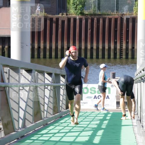 09.08.2026 - GEWOBA Citytriathlon Bremen Yannick Fuchs http://msf.ph/oto/9931581 09.08.2026 10:14:23 Schwimmen 301, 351, 358 meine-sportfotos.de