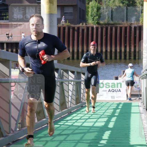 09.08.2026 - GEWOBA Citytriathlon Bremen Yannick Fuchs http://msf.ph/oto/9931588 09.08.2026 10:14:25 Schwimmen 301, 351, 358 meine-sportfotos.de