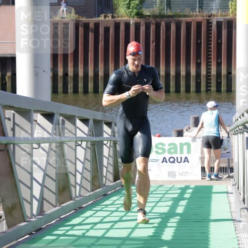09.08.2026 - GEWOBA Citytriathlon Bremen Yannick Fuchs http://msf.ph/oto/9931589 09.08.2026 10:14:26 Schwimmen 301, 351, 358 meine-sportfotos.de