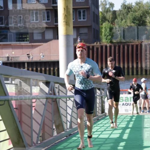 09.08.2026 - GEWOBA Citytriathlon Bremen Yannick Fuchs http://msf.ph/oto/9931603 09.08.2026 10:14:41 Schwimmen 301, 314, 322, 358 meine-sportfotos.de