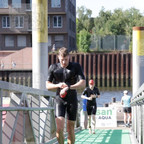 09.08.2026 - GEWOBA Citytriathlon Bremen Yannick Fuchs http://msf.ph/oto/9931607 09.08.2026 10:14:44 Schwimmen 314, 322, 358, 398 meine-sportfotos.de
