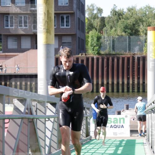 09.08.2026 - GEWOBA Citytriathlon Bremen Yannick Fuchs http://msf.ph/oto/9931608 09.08.2026 10:14:44 Schwimmen 314, 322, 358, 398 meine-sportfotos.de