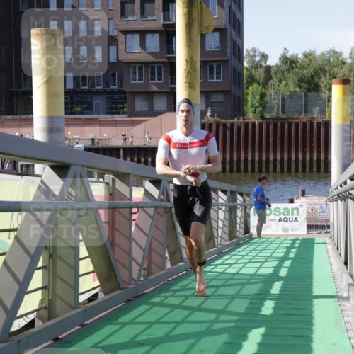 09.08.2026 - GEWOBA Citytriathlon Bremen Yannick Fuchs http://msf.ph/oto/9931622 09.08.2026 10:14:55 Schwimmen 314, 322, 345, 398 meine-sportfotos.de