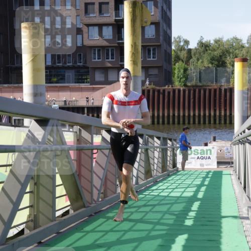09.08.2026 - GEWOBA Citytriathlon Bremen Yannick Fuchs http://msf.ph/oto/9931623 09.08.2026 10:14:56 Schwimmen 314, 322, 345, 398 meine-sportfotos.de