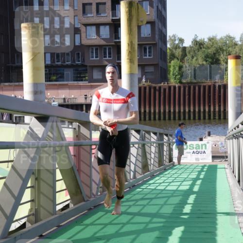 09.08.2026 - GEWOBA Citytriathlon Bremen Yannick Fuchs http://msf.ph/oto/9931624 09.08.2026 10:14:56 Schwimmen 314, 322, 345, 398 meine-sportfotos.de