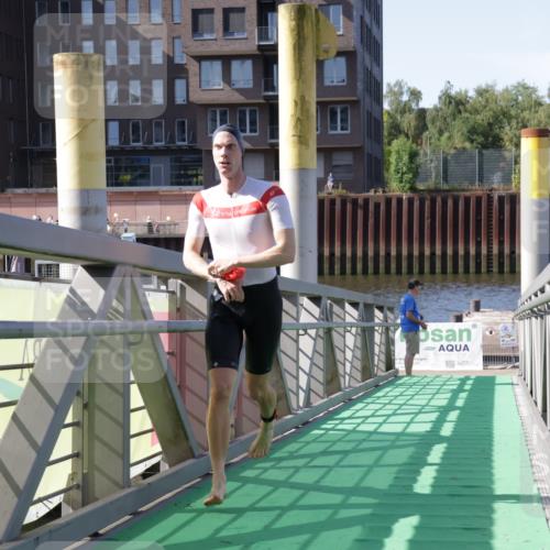 09.08.2026 - GEWOBA Citytriathlon Bremen Yannick Fuchs http://msf.ph/oto/9931625 09.08.2026 10:14:56 Schwimmen 314, 322, 345, 398 meine-sportfotos.de
