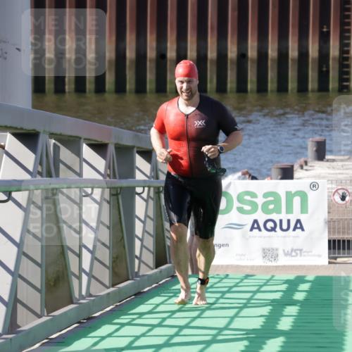 09.08.2026 - GEWOBA Citytriathlon Bremen Yannick Fuchs http://msf.ph/oto/9931628 09.08.2026 10:15:01 Schwimmen 345, 372, 398 meine-sportfotos.de
