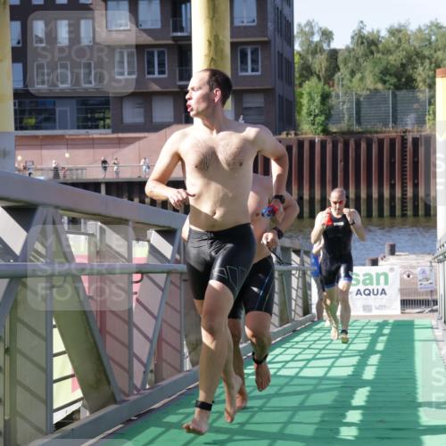 09.08.2026 - GEWOBA Citytriathlon Bremen Yannick Fuchs http://msf.ph/oto/9931659 09.08.2026 10:15:27 Schwimmen 329, 376, 377, 383, 394, 400, 427 meine-sportfotos.de