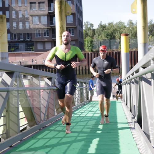 09.08.2026 - GEWOBA Citytriathlon Bremen Yannick Fuchs http://msf.ph/oto/9931685 09.08.2026 10:15:37 Schwimmen 293, 296, 329, 339, 360, 376, 377, 383, 400, 427 meine-sportfotos.de