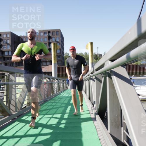 09.08.2026 - GEWOBA Citytriathlon Bremen Yannick Fuchs http://msf.ph/oto/9931687 09.08.2026 10:15:38 Schwimmen 293, 296, 329, 339, 360, 376, 377, 383, 400, 427 meine-sportfotos.de