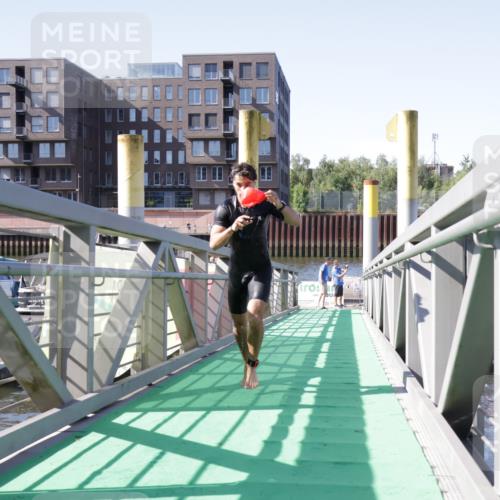 09.08.2026 - GEWOBA Citytriathlon Bremen Yannick Fuchs http://msf.ph/oto/9931696 09.08.2026 10:15:43 Schwimmen 290, 293, 296, 329, 339, 360, 383, 400 meine-sportfotos.de