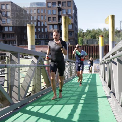 09.08.2026 - GEWOBA Citytriathlon Bremen Yannick Fuchs http://msf.ph/oto/9931708 09.08.2026 10:15:55 Schwimmen 290, 342, 389, 402 meine-sportfotos.de